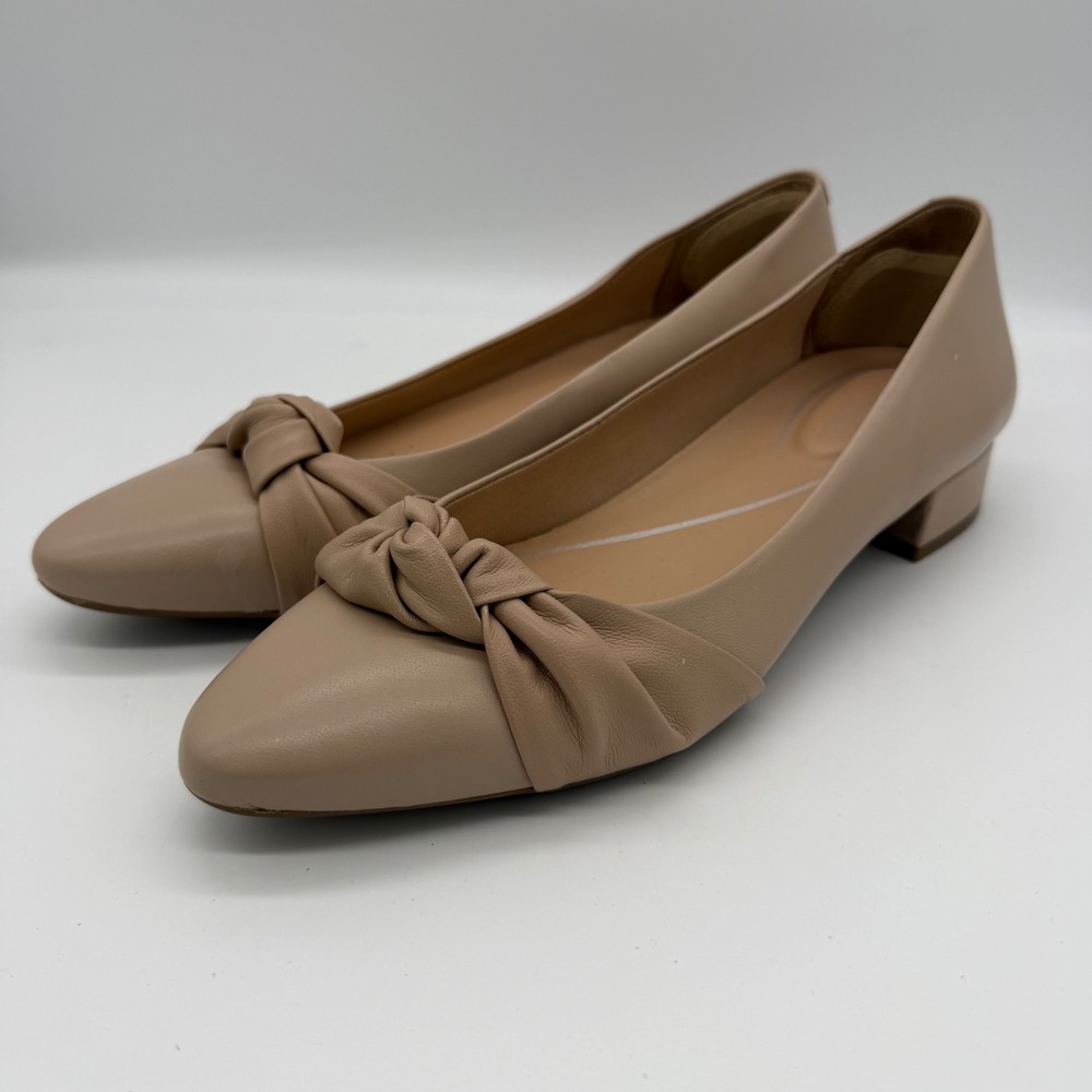 Easy Spirit Womens Cindie Leather Pointed Toe Flats Nude Beige Size 8.5